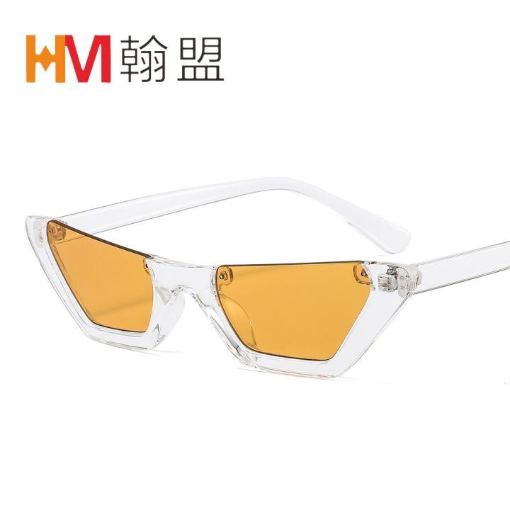 cod-21-the-new-personality-whimsy-half-frame-sunglasses-fashionistas-street-snap