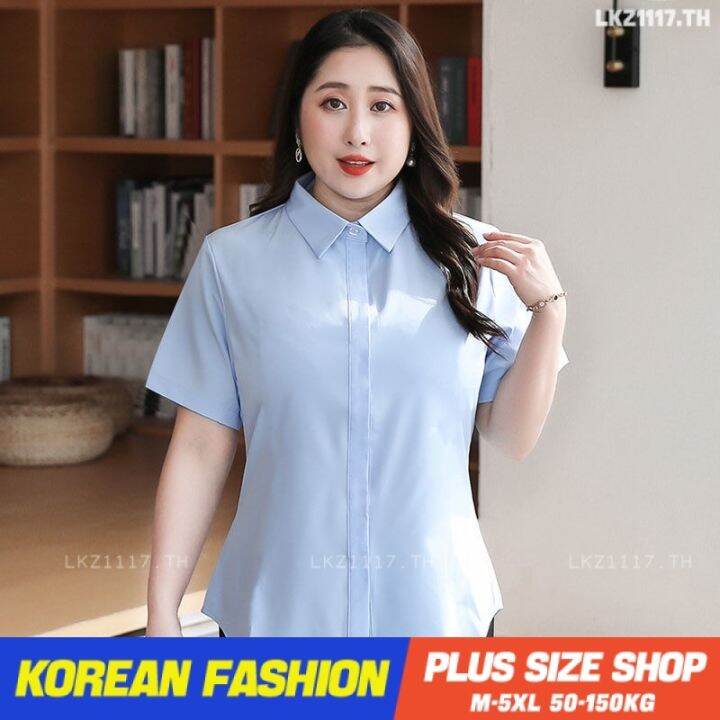 plus-size-เสื้อผ้าสาวอวบ-เสื้อสาวอวบอ้วน-ไซส์ใหญ่-ผู้หญิง-เสื้อเชิ้ตทำงาน-ใส่ทำงาน-เชิ้ตทำงาน-คอปก-แขนสั้น-สีขาว-ฤดูร้อน-สไตล์เกาหลีแฟชั่-v728