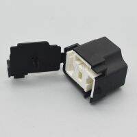 1 Set 3 Pin 7.8 H4-2B Ceramic Car Connector H4 Auto Light Lamp Holder Socket 7.8mm Lamp Plug For VW Santana 2000