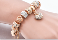 สร้อยข้อมือคริสตัลชาร์ม Luxury Crystal Heart Charm Bracelets for Women. Austrian crystal. Gold plated