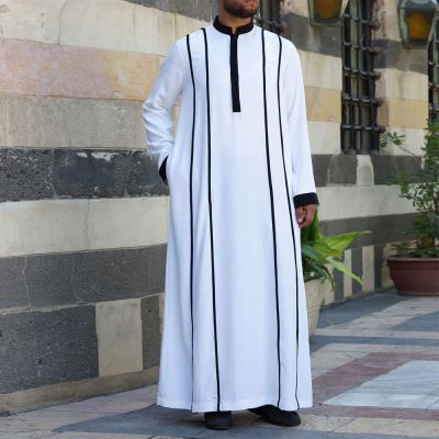 ชุดคลุมของมุสลิมผู้ชายแบบดั้งเดิมอีสเตอร์ตะวันออกกลางอิสลามอาหรับสีน้ำตาล Cafjua Thobe Islam Kaftan หย่อนใจแฟชั่นสีขาวเสื้อผ้าแบบหลวม