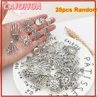 CAIOHUA 20pcs Random สร้อยข้อมือ ต่างหู แมงมุม ฟักทอง ผี กะโหลกศีรษะ จี้ โครงกระดูก เครื่องรางฮาโลวีน