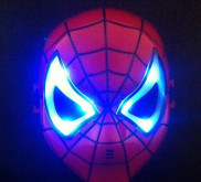 Mặt nạ người nhện Spider man có đèn phát sáng - nhạc - pin