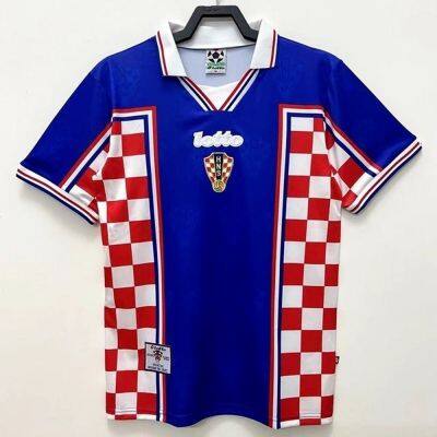 เสื้อกีฬาแขนสั้น ลายทีมชาติฟุตบอล Croatia Away 1998 แนวเรโทร คุณภาพสูง ไซซ์ S-2XL