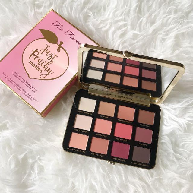 too-faced-just-peachy-mattes-eyeshadow-palette