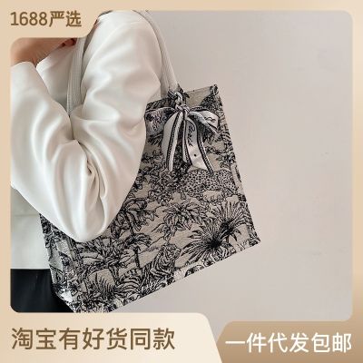 Going to Work and Going Out Bag Handbag New Fashion Commuter Tote Bag Female Ins College Student Class Shopping Bag