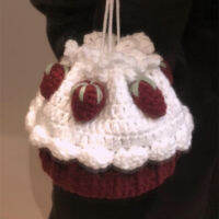 Hand Crocheted small bag cute cake Bag Messenger Bag knitting key bag mouth red bag snack bag childrens bag