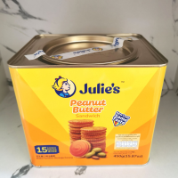 Julies Peanut Butter Sandwiches Biscuits จูลีส์ พีนัท บัตเตอร์ บิตกิส ขนมปังกรอบสอดไส้เนยถั่ว 450 กรัม