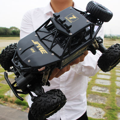 รถบังคับ 375 บาท ไต่ภูเขา  รถบังคับวิทยุ Rock Crawler 4WD ขับ4ล้อ รถไต่หิน 1:14 คละสี ZG8305C