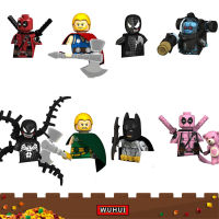 WUHUI 8Pcs มหัศจรรย์ Superhero ตุ๊กตุ่นตัวเล็กอาคารชุด  ของเล่นบล็อกตัวต่อ Deadpool Venom Thor อิฐก่อสร้างสำหรับโรงเรียนเด็กอายุ3 Kids Toys แม่เหล็กรถไฟแบรนด์