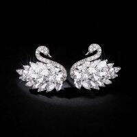 2021 Womens Fashion Swan Earrings.