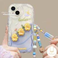 MissConnie เคสตุ๊กตา3D การ์ตูนน่ารักสามเป็ดเข้ากันได้กับ IPhone 7Plus XS MAX XR X 13 11 12 14 Pro Max 7 8 6 6S Plus SE 2020สร้อยข้อมือไอศครีมสุดสร้างสรรค์3D ขอบโค้งมนเคสนิ่ม