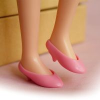 รองเท้าส้นสูงสำหรับตุ๊กตารองเท้าตุ๊กตารองเท้าพลาสติกขาวสำหรับเด็กผู้หญิง Licca Momoko Doll Blyth