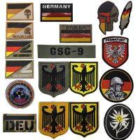 【LZ】✆▤  Emblema Alemão Eagle Shield Morale DSG9 Bandeira Tecido Bordado Patches Táticos em Roupas Bordado DIY