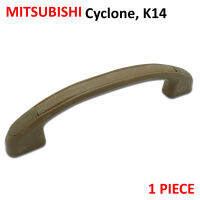 มือโหนขึ้นรถ มือโหนหลังคา 1 ชิ้น สีเนื้อ สำหรับ Mitsubishi Cyclone K14 L200 ปี 1987-1996