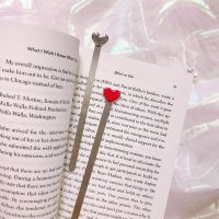 ♞ Fashion Simple Red Sliver Love Heart Metal Bookmarks Creative Beautiful High Quality Bookmark Reading Assistant Book Support