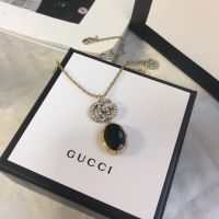 Fashion retro oval gem necklace trend