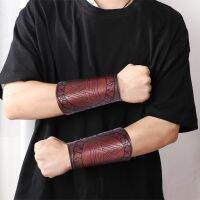 [COD] Cross-border retro sports riding protection forearm embossed triangle protective gear male