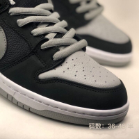 DUNK Shadow Grey SB รองเท้าบุรุษแพนด้าสีดำและสีขาวร่วมวันวาเลนไทน์ Dayou Keyang เทรนด์น้ำแข็งและหิมะรองเท้าเล่นกีฬากลางแจ้ง Crk