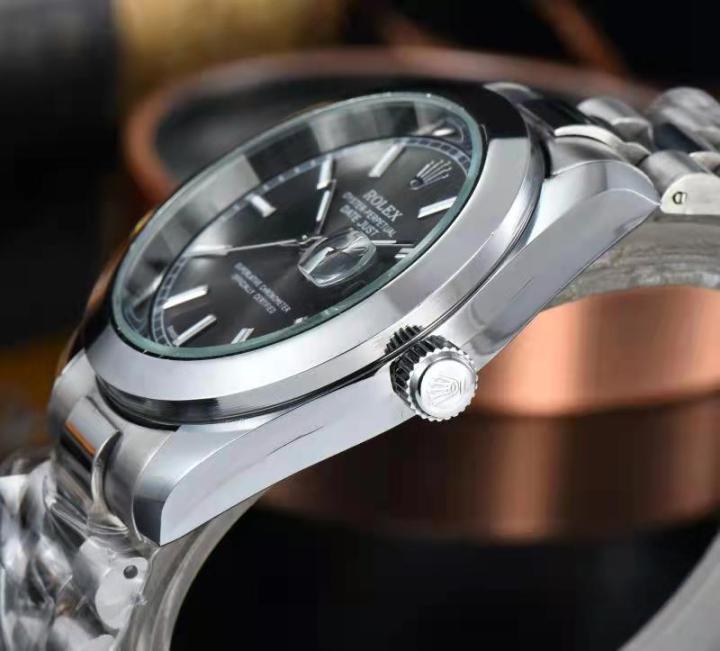 นาฬิกาสีเงิน-นาฬิกาข้อมือผู้ชายนาฬิกาควอตซ์ผู้ชายใหม่2022สายสแตนเลสคุณภาพสูงนาฬิกาผู้ชายนาฬิกาธุรกิจแฟชั่นสบายๆ