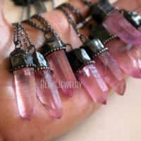 NM40501 Pink Quartz Crystal Necklace Pink Quartz Crystal Point Minimal Layering Necklace