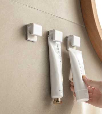 bathroom wall storage clip คลิปล็อคหลอดครีม คลิปเก็บหลอดยาสีฟัน คลิปเก็บหลอดครีม ที่หนีบหลอดยาสีฟัน ที่หนีบหลอดครีม ติดผนังไม่ต้องเจาะ กาว 3M