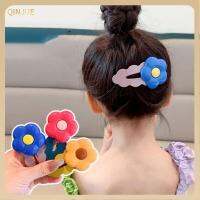 QINJUE 3/4PCS เรซิน คลิปหนีบรูปดอกไม้ขนาดใหญ่ โลหะสำหรับตกแต่ง เครื่องมือจัดแต่งทรงผม คลิปเจาะรู แฟชั่นสำหรับผู้หญิง แบบพกพาได้ คลิปผมด้านข้าง เด็กเด็กๆ