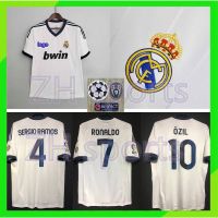 ﹍► เสื้อกีฬาแขนสั้น ลายทีมชาติฟุตบอล Real Madrid 12/13 2012/2013 ชุดเหย้า SERGIO RAMOS 4 RONALDO 7 OZIL 10