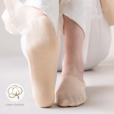 ‘；’ 3 Pairs Invisible Socks Women Ice Silk Seamless Ice Silk Boat Sock Low Cut Ladies Summer Ultra-Thin Transparent Socks Non-Slip