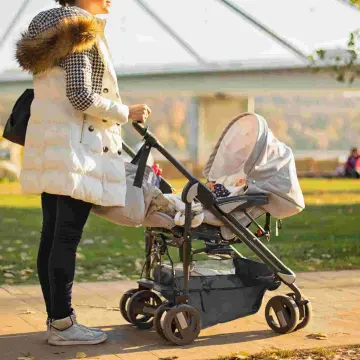 Stroller on sale bottom basket