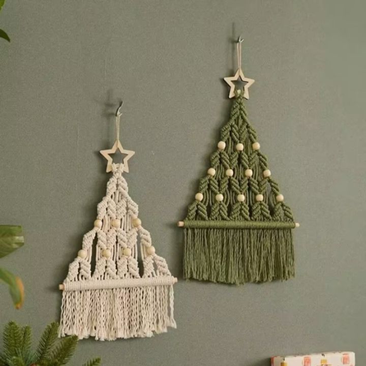 wall-hanging-christmas-trees-christmas-holiday-decoration-farmhouses-christmas-decorate-diy-christmas-trees