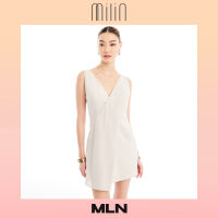 [MILIN] Front Drape Detail Polyester Sleeveless Dress เดรสแขนกุดคอวีจับจีบป้ายด้านหน้า Dashing Dress