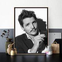 ผ้าแคนวาสรูปดาวตกแต่งผนังโปสเตอร์ Pedro Pascal ภาพพิมพ์ผ้าไหมสำหรับคาเฟ่หอพัก Hiasan Kamar 0809