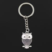 New Fashion Keychain 32x19mm Hollow Pendants Men Jewelry Car Chain Holder Souvenir