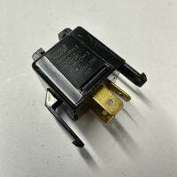 รถอิเล็กทรอนิกส์ Flasher Relay สำหรับ Hyundai OEM 955501E000 Interchange Number 95550-1Y500