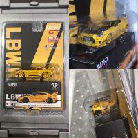 NISSAN R35 GT-RR VER 1 YELLOW LHD 1:64 (MINIGT)แพ็คคู่ตัวพิเศษ