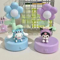 FEFDTQ Cinnamoroll โคมไฟตั้งโต๊ะลายอนิเมะน่ารัก Bowknot Troy ไตรรงค์ โคมไฟ My Melody น่ารักน่ารักๆ สร้างสรรค์และสร้างสรรค์ โคมไฟกลางคืนสร้างบรรยากาศ ตกแต่งเดสก์ท็อป