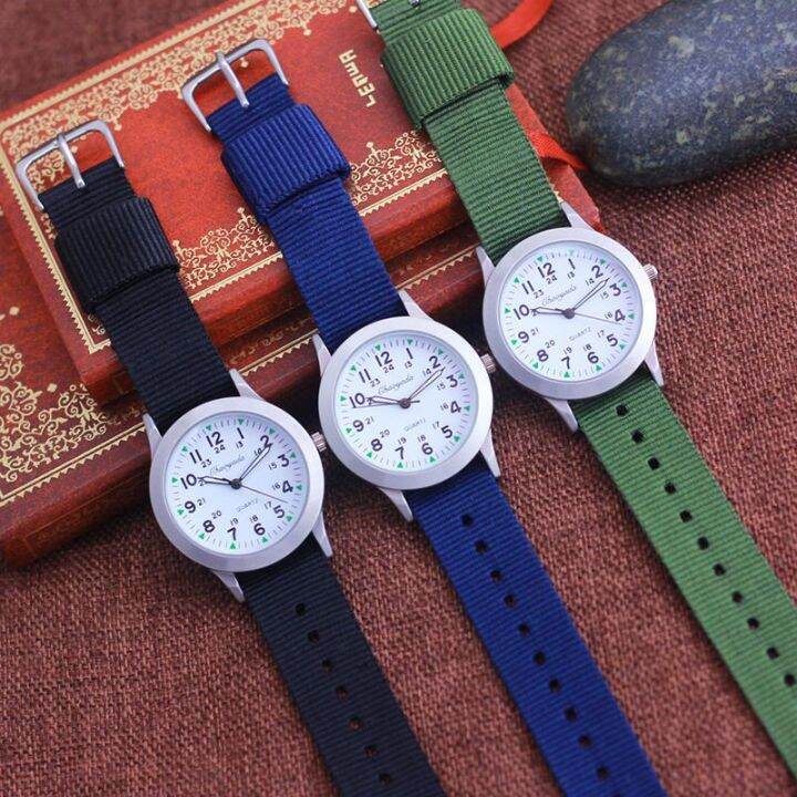 New Canvas Children's Watch Little Boy Student Quartz Waterproof Korean