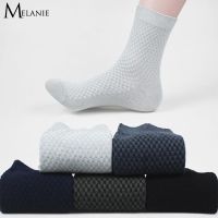 【คุณภาพสูง】Soft bamboo Fiber Odorless Men Socks Casual Sport Business Fashion Spring Sock