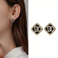 ???น้ำหอมขนาดเล็กตัวอักษร Niche Design Sense All-Match Stud Earrings