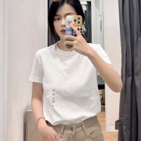 UNIQLO ชุด2023ใหม่ฤดูใบไม้ผลิและฤดูร้อนธรรมดาสีล้วนคอปกขาวโจ๊กเกอร์ชุดเสื้อยืดผ้าฝ้ายหญิงแขนสั้น455758