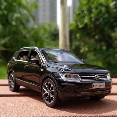 WELLY 1:32 Volkswagen VW TIGUAN SUV Alloy Car Diecasts &amp; Toy Vehicles Car Model Sound and light Pull back Car Toy For Kids Gift
