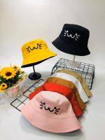 Hats Shop9 หมวกบักเก็ต (Bucket) ใส่ได้ 2ด้าน ปักหน้ายิ้ม หมวกแฟชั่นหญิง D046