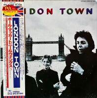 [ แผ่นเสียง Vinyl LP ] Artist : Wings  Album : London Town Cover : vg++ Disc : nm Manufactured : Japan Price :  650 baht