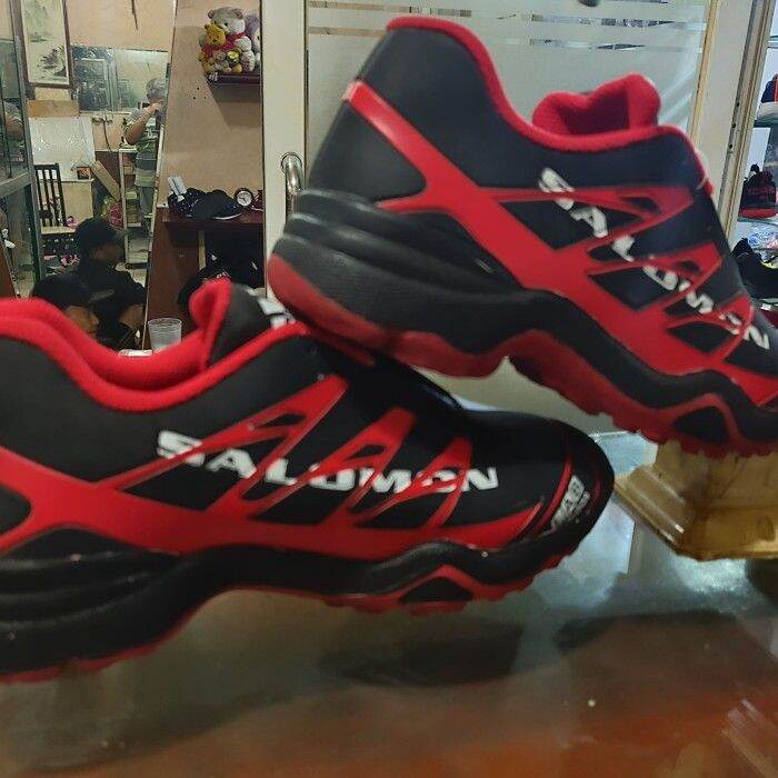 nike black gel shoes