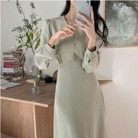 ✉ Ready stock 2022 Temperament French Sweetness Gentle Wind Slim V-neck Dress