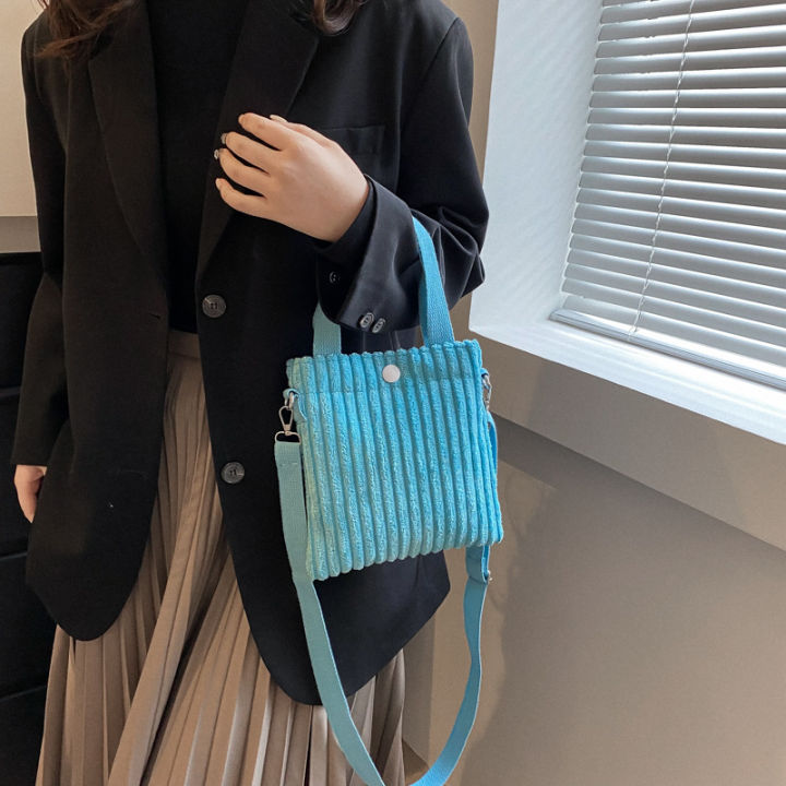 designer-inspired-tote-bag-shoulder-bag-for-women-spring-summer-2023-handbag-fashionable-handbag-fashionable-woven-shoulder-handbag-tote-bag-for-women-tote-bag-makeup-bag-travel-bag