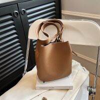 Korean Version Fashion Sweet Pink Underarm Bag Female High-End Feel Bucket Large-Capacity Single Casual Commuter Shoulder Un 【AUG】