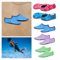 Water Shoes Men Women Swimming Socks Printing Color Summer Beach Sneakers Seaside Sneaker Socks Slippers for Men Women House Slippers