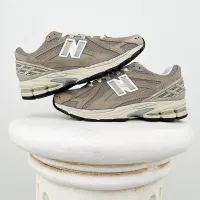 New_ Balance_ 2023M1906 series mens and womens casual shoes, lovers shoes, jogging shoes, fashionable and beautiful, students